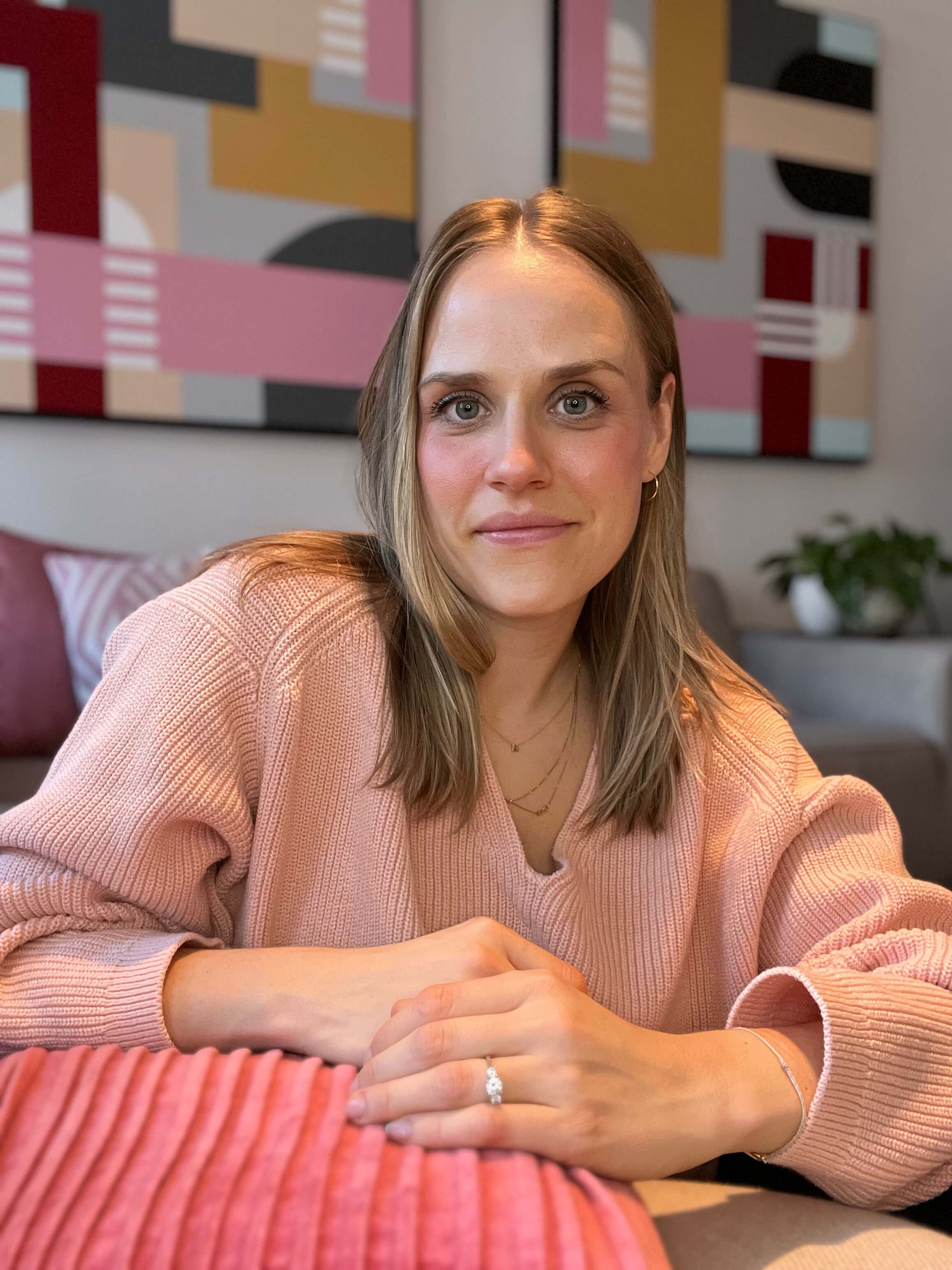 Portrait of Zsuzsanna, transformational life coach